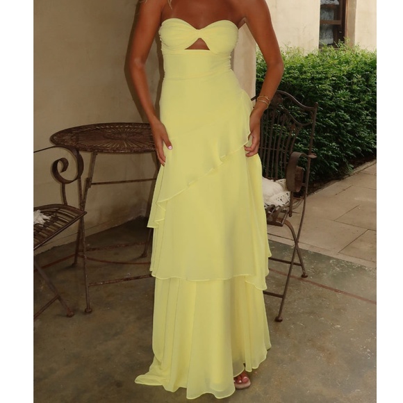 That’s so fetch Gretta Maxi Dress - Picture 1 of 6